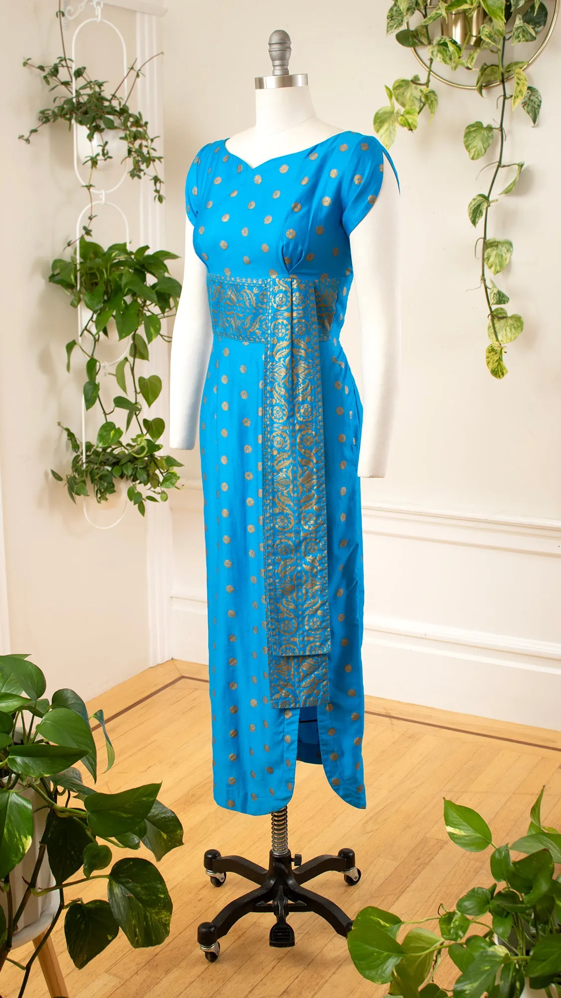 1960s Metallic Gold Printed Hawaiian Wiggle Dress | medium