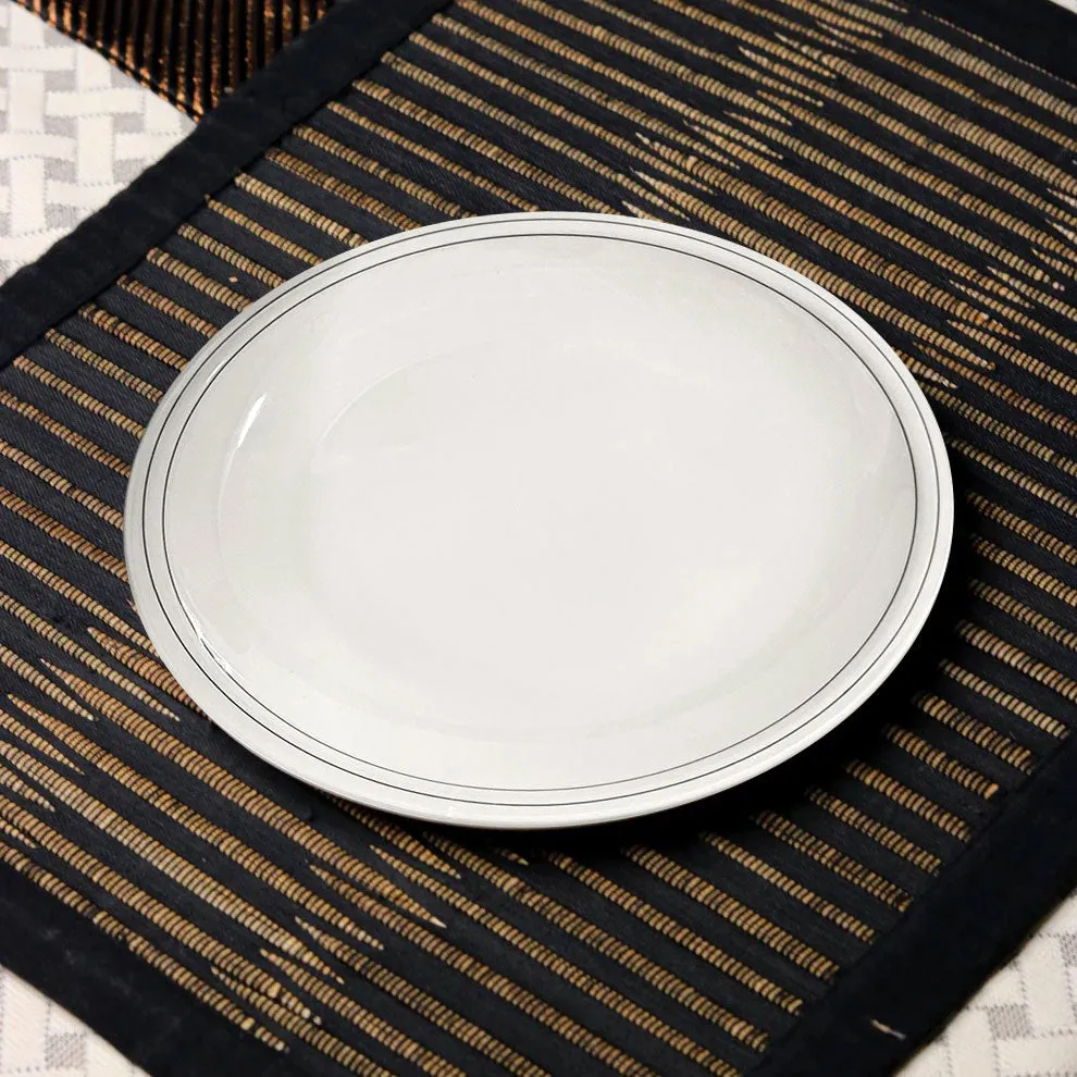 Sleek Borders Dinner Set