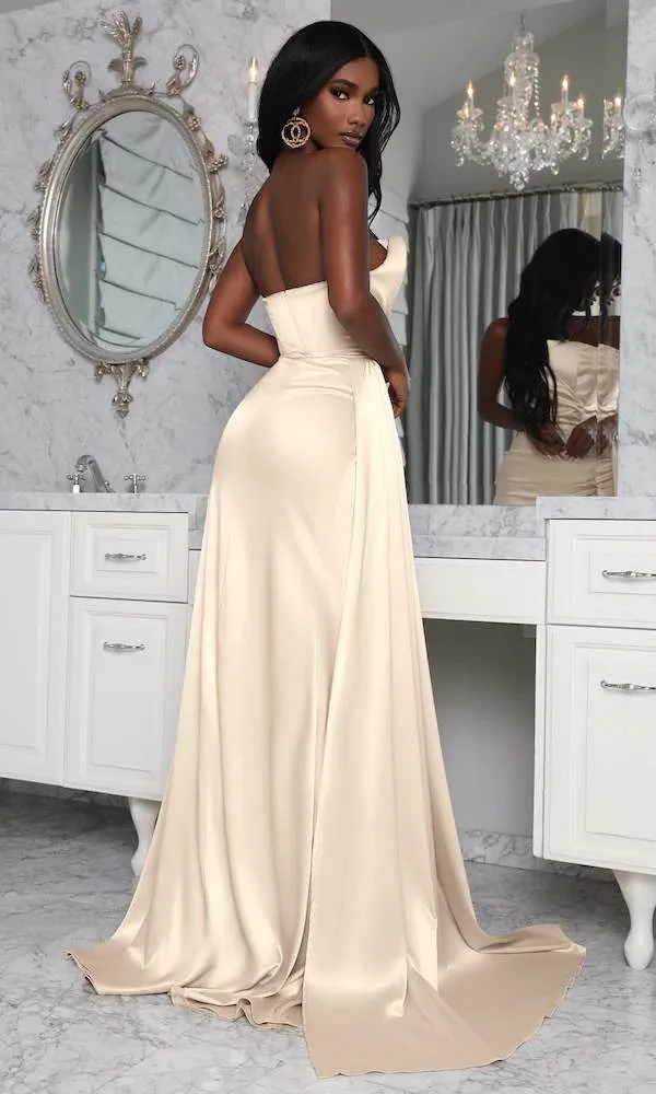 Slim Crème Evening Dress